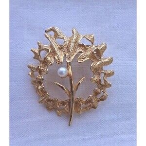 Vtg Gold Tone Flower Faux Pearl Brooch Pin